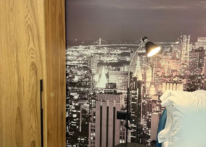 Little Nyc 地拉那